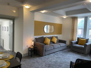 Westminster - 3Bdrm 2 bath Fab for contractors Parking Wi-Fi